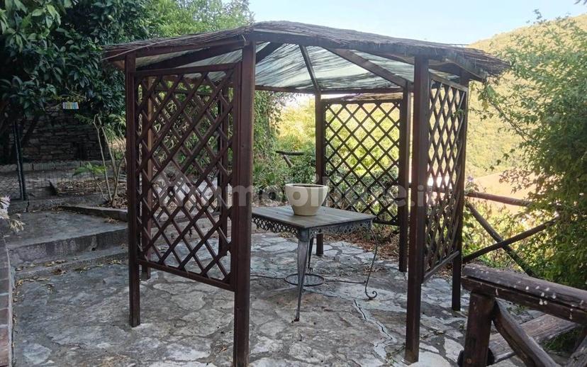 Terratetto unifamiliare 345 m², ottimo stato, Sassetta — foto 12 di 39