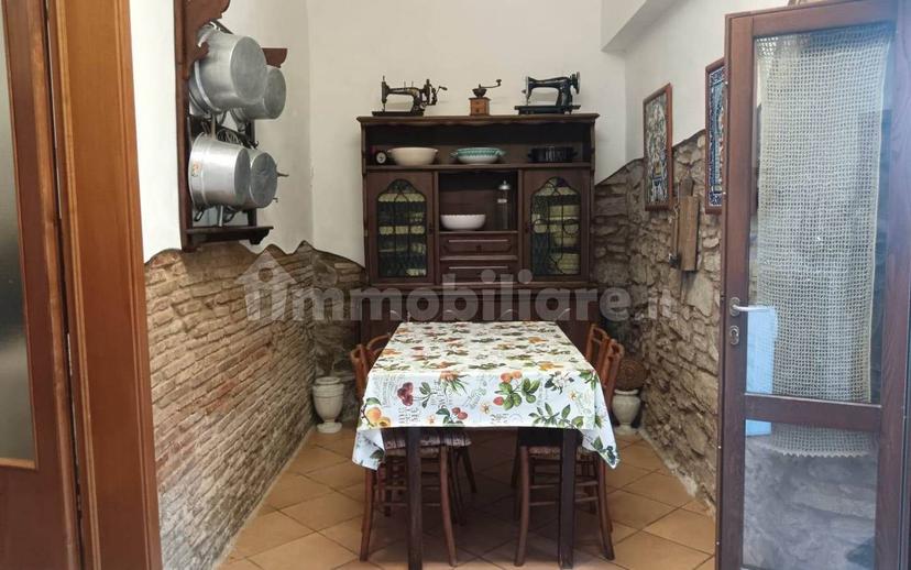 Terratetto unifamiliare 345 m², ottimo stato, Sassetta — foto 38 di 39
