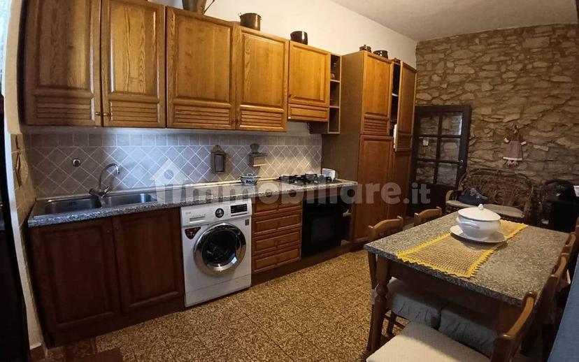 Terratetto unifamiliare 345 m², ottimo stato, Sassetta — foto 5 di 39