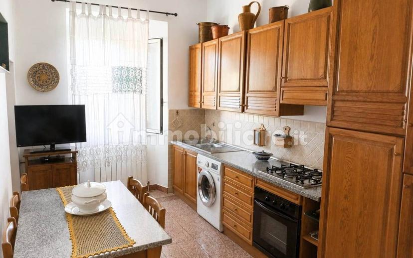Terratetto unifamiliare 345 m², ottimo stato, Sassetta — foto 24 di 39