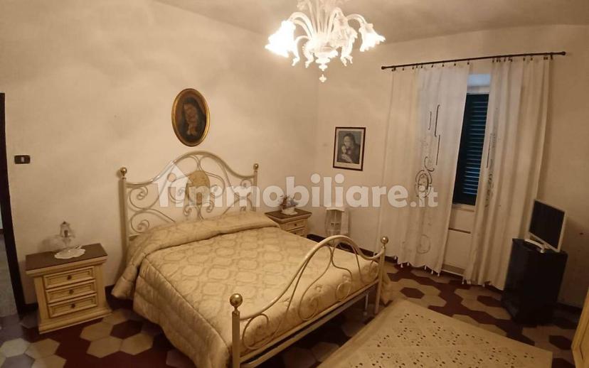 Terratetto unifamiliare 345 m², ottimo stato, Sassetta — foto 2 di 39