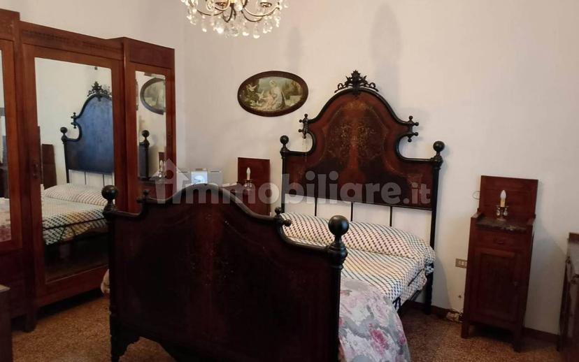 Terratetto unifamiliare 345 m², ottimo stato, Sassetta — foto 33 di 39
