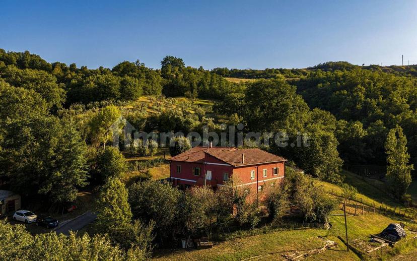 Casa colonica Contrada Della Piaggia, Fabro — foto 16 di 37
