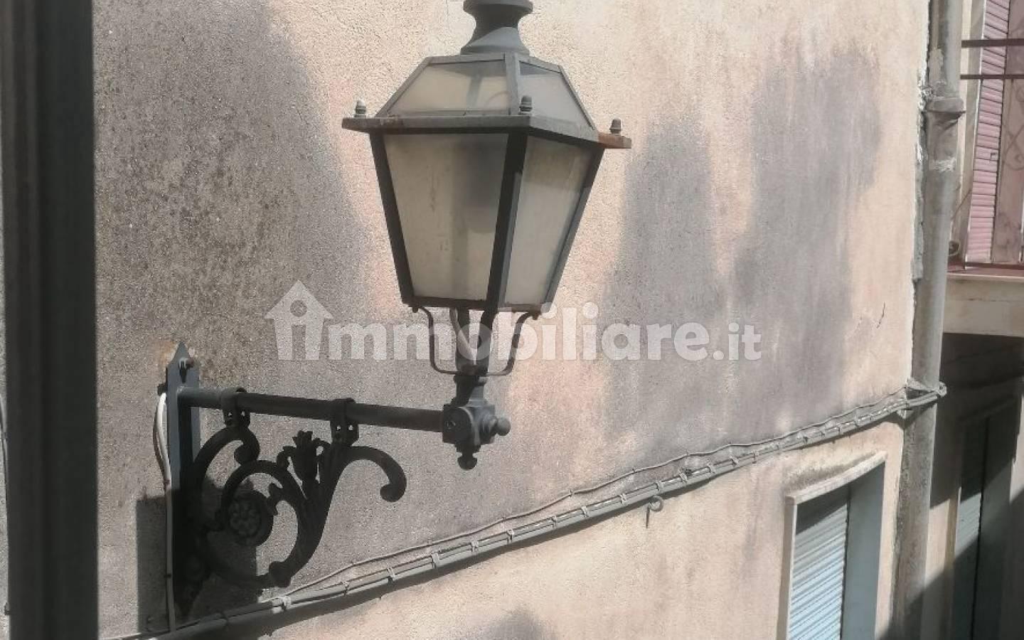 Rustico Vico Parata 36, Quindici