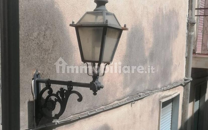Rustico Vico Parata 36, Quindici