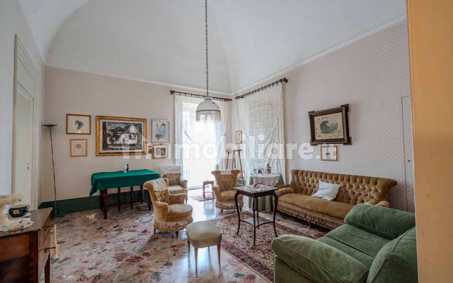 Appartamento corso Camillo Benso di Cavour, Corato
