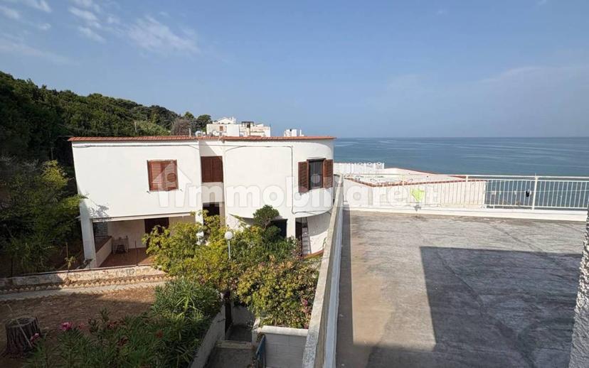 Villa a schiera via Lungomare Andrea Pazienza 125, San Menaio, Vico del Gargano — foto 13 di 20