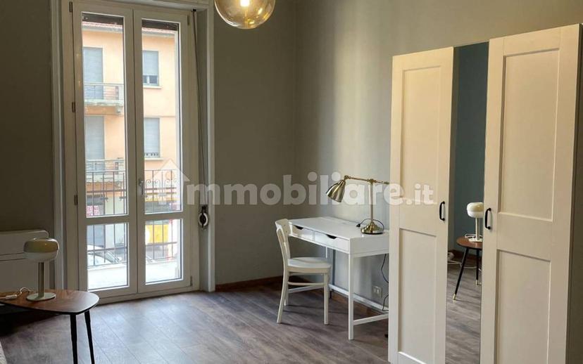 Stanza singola viale Roma 8, Novara