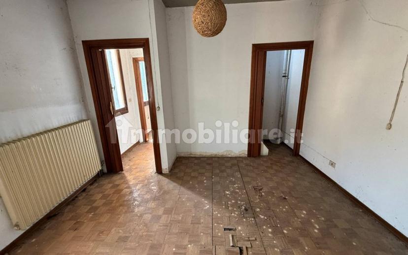 Villa a schiera 5 locali, da ristrutturare, Centro, Creazzo — foto 3 di 20