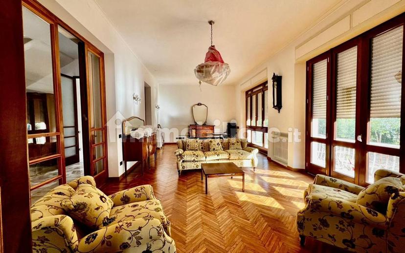 Villa unifamiliare viale Baccelli 4, Montecatini-Terme — foto 15 di 17
