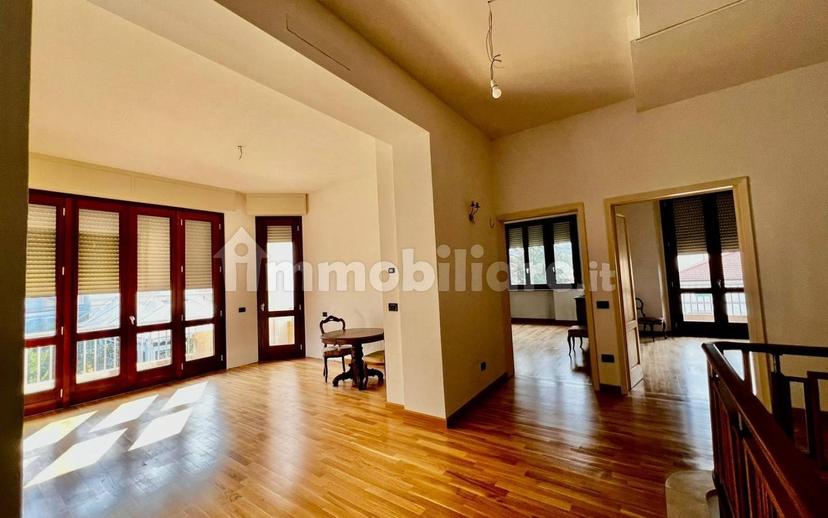 Villa unifamiliare viale Baccelli 4, Montecatini-Terme — foto 11 di 17