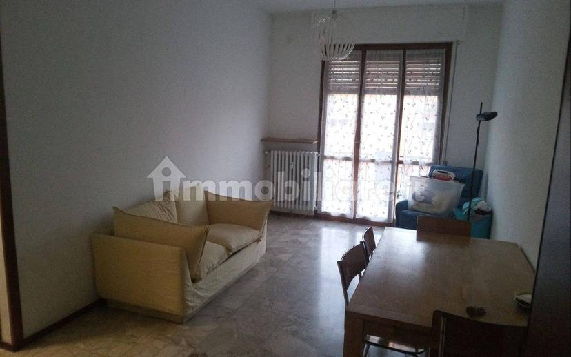 Bilocale via Lombardia 23, Centro, San Martino Siccomario — foto 2 di 2