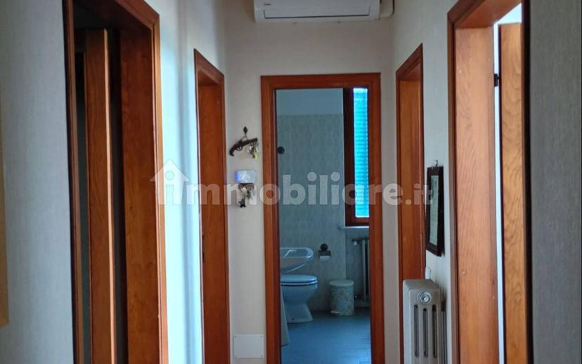 Trilocale via Monsignor Giovanni Fava 42, Centro, Gardone Riviera — foto 15 di 20
