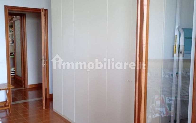 Trilocale via Monsignor Giovanni Fava 42, Centro, Gardone Riviera — foto 14 di 20