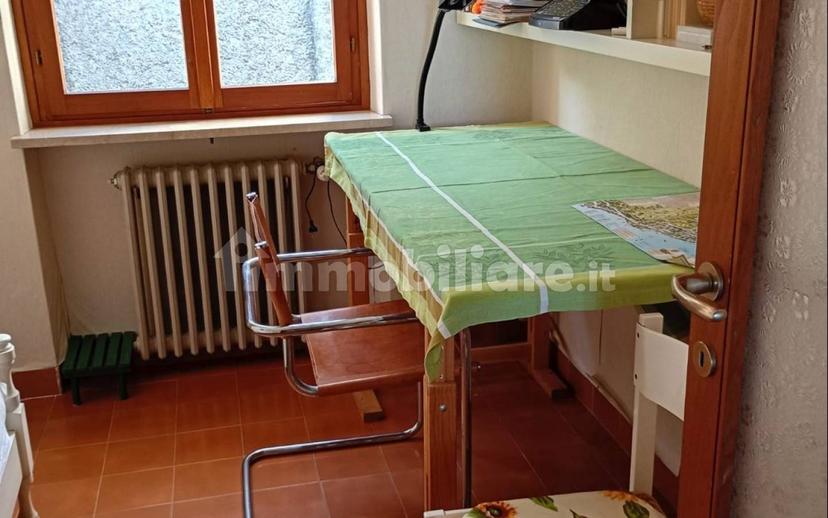 Trilocale via Monsignor Giovanni Fava 42, Centro, Gardone Riviera — foto 4 di 20