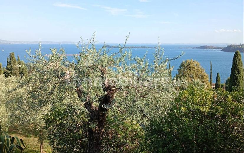 Trilocale via Monsignor Giovanni Fava 42, Centro, Gardone Riviera — foto 7 di 20