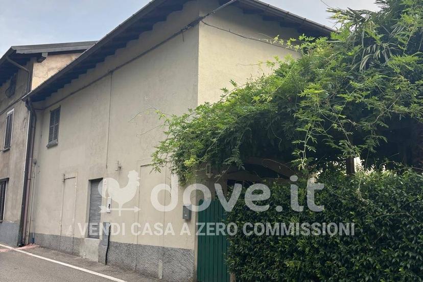 Trilocale via Michelangelo Buonarroti 4, Cerro, Laveno-Mombello — foto 25 di 41