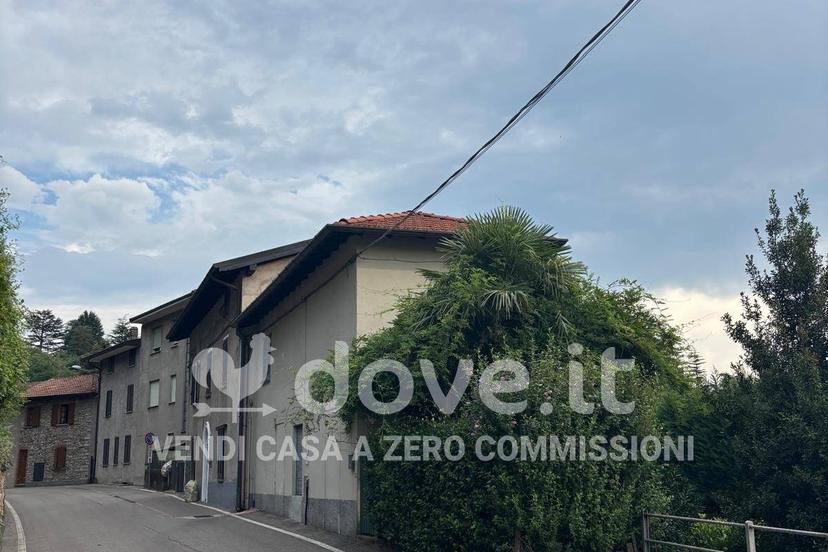 Trilocale via Michelangelo Buonarroti 4, Cerro, Laveno-Mombello — foto 40 di 41