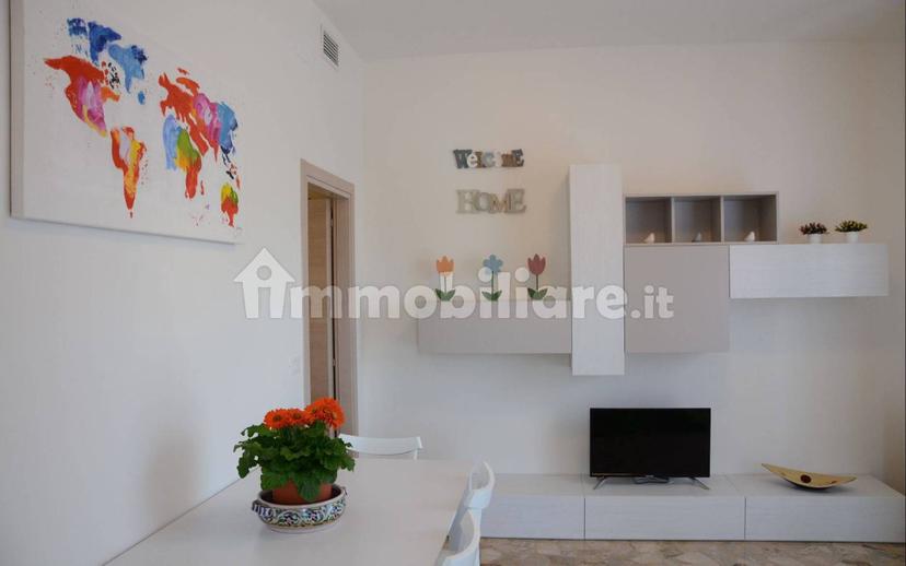 Trilocale via Corrado Ricci 2, San Donato, Bologna