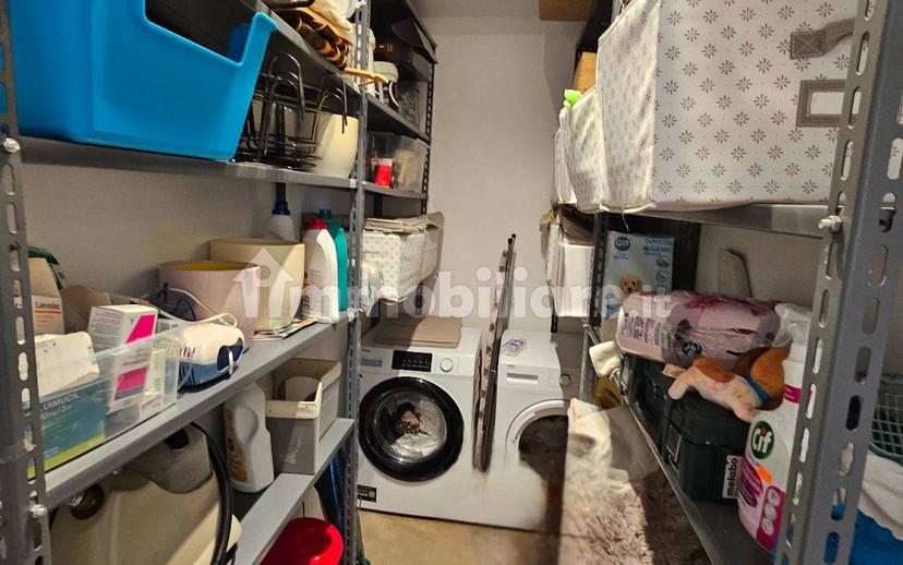 Trilocale salita San Rocco 24, Dinegro, Genova
