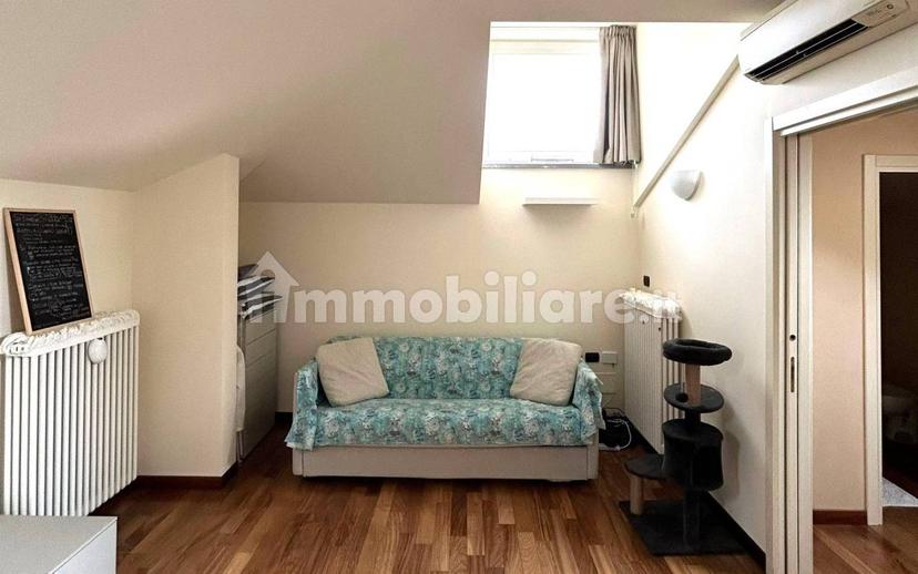 Mansarda via Alessandro Manzoni 36, Centro Storico, Monza — foto 8 di 16
