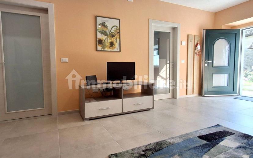 Trilocale via dai Lofs di Clavais 14, Ovaro — foto 2 di 15