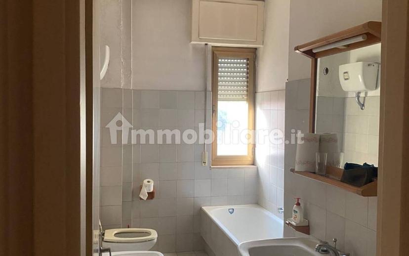 Appartamento via Don Luigi Sturzo 5, Centro, Isernia — foto 3 di 10