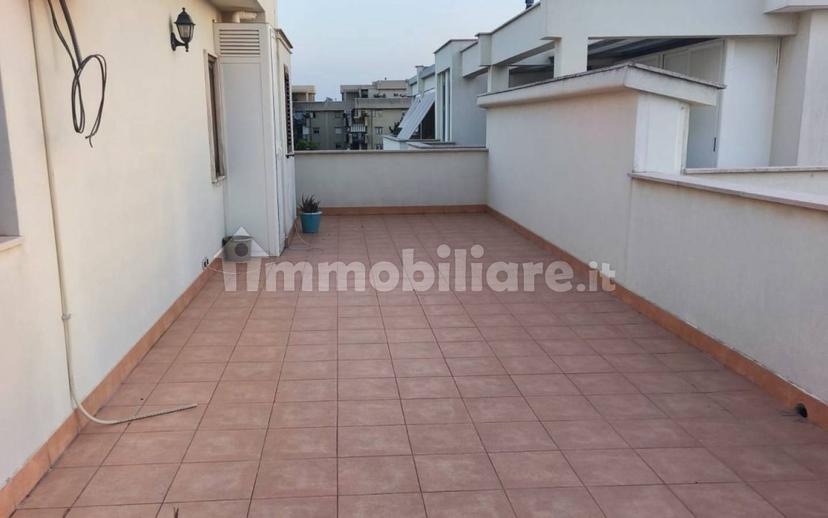 Attico ottimo stato, 121 m², Trani — foto 4 di 25
