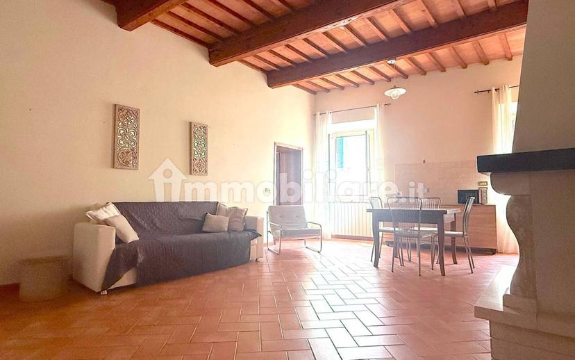 Trilocale via Mecenate, Centro, Chiusi — foto 13 di 26