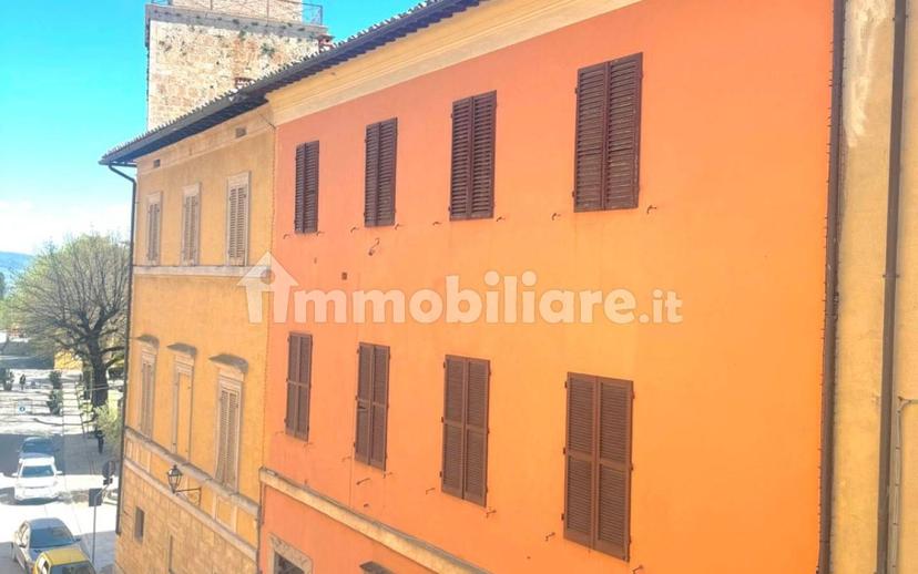 Trilocale via Mecenate, Centro, Chiusi — foto 10 di 26