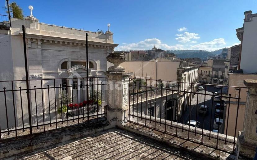 Appartamento via Giuseppe Garibaldi 55, Lentini — foto 4 di 12