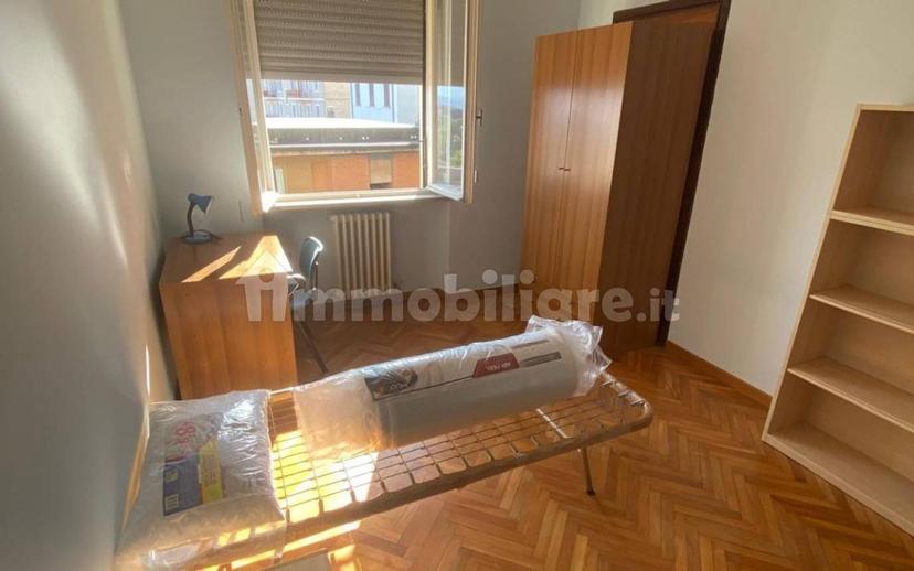 Stanza singola via Mario Morbiducci 5, Macerata — foto 6 di 20
