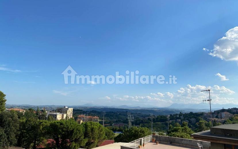 Stanza singola via Mario Morbiducci 5, Macerata — foto 2 di 20