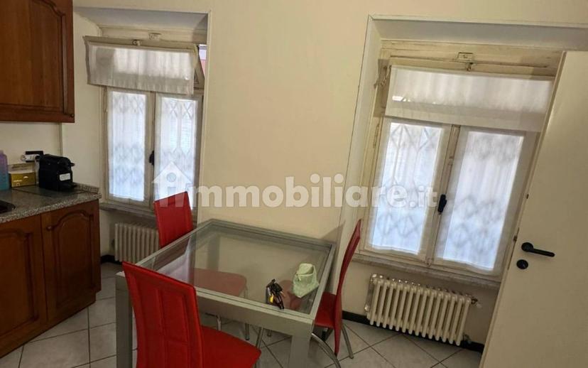 Bilocale piazza Giuseppe Mazzini 1, Centro, Borgosesia