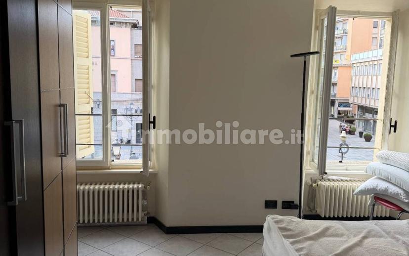 Bilocale piazza Giuseppe Mazzini 1, Centro, Borgosesia — foto 4 di 7
