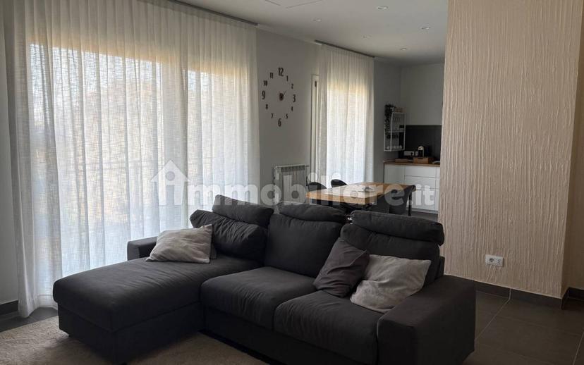 Quadrilocale via Roma, Centro, San Giovanni la Punta — foto 4 di 6