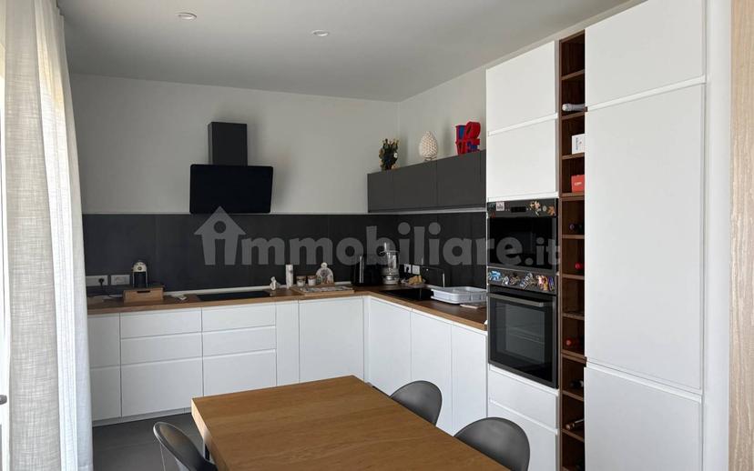 Quadrilocale via Roma, Centro, San Giovanni la Punta — foto 3 di 6