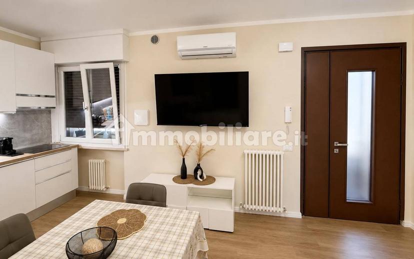 Stanza doppia via Lago di Carezza 11, Altavilla Vicentina — foto 2 di 9