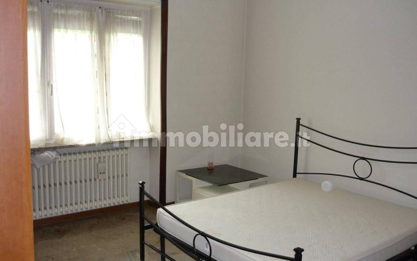 Stanza singola via Francesco Nullo 5, Bergamo