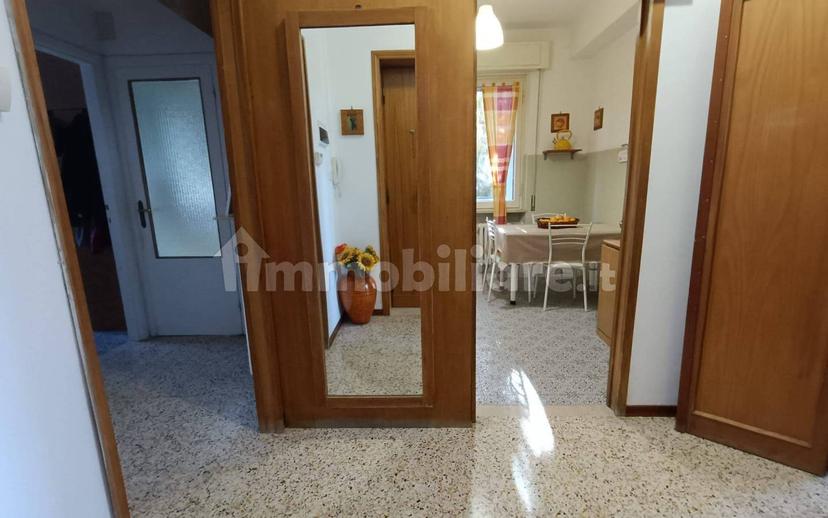 Stanza singola via Jacopone da Todi 33, Perugia