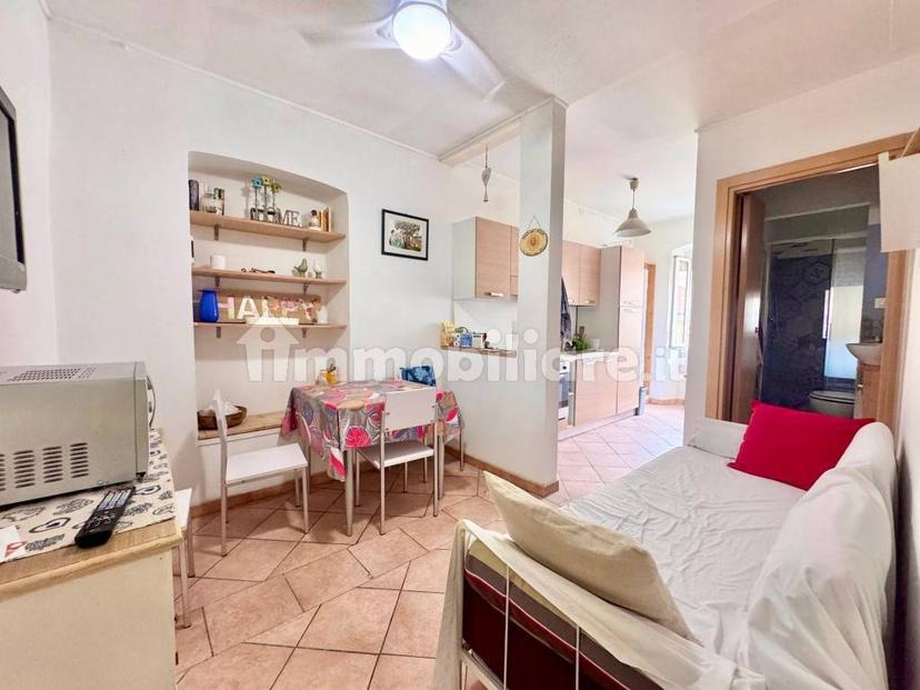Bilocale via Giuseppe Mazzini 36, Porto Maurizio, Imperia — foto 6 di 12