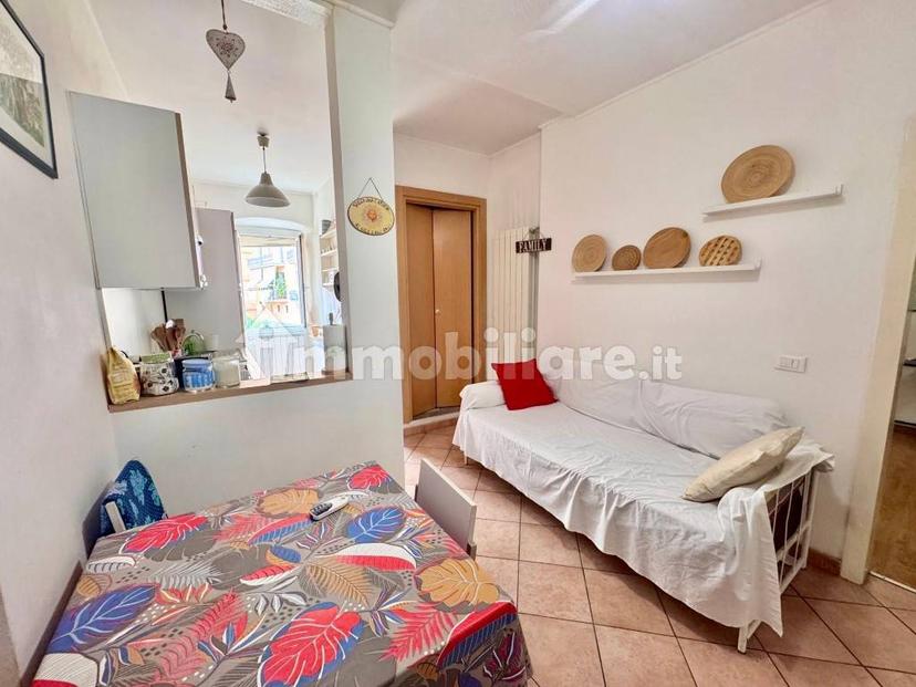 Bilocale via Giuseppe Mazzini 36, Porto Maurizio, Imperia — foto 11 di 12