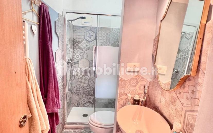 Bilocale via Giuseppe Mazzini 36, Porto Maurizio, Imperia — foto 9 di 12