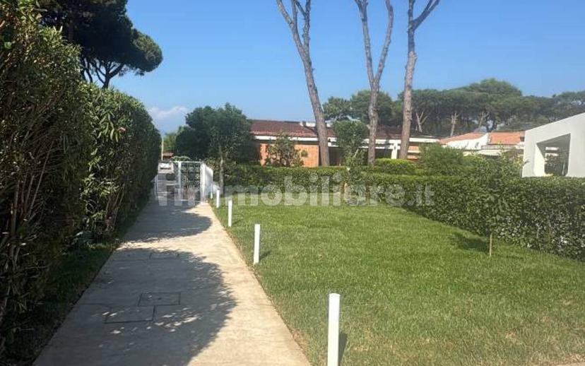 Villa bifamiliare via delle Ginestre 118, Baia Domizia, Cellole — foto 13 di 15