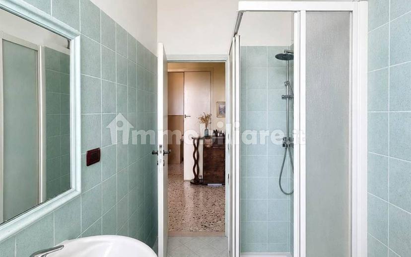 Bilocale da ristrutturare, sesto piano, Centro, Follonica — foto 2 di 12