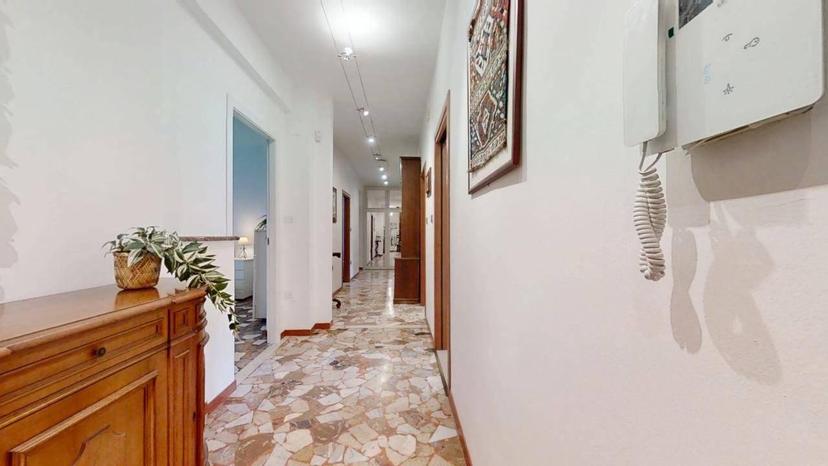 Stanza in affitto in appartamento via CORSAROLA, Bergamo