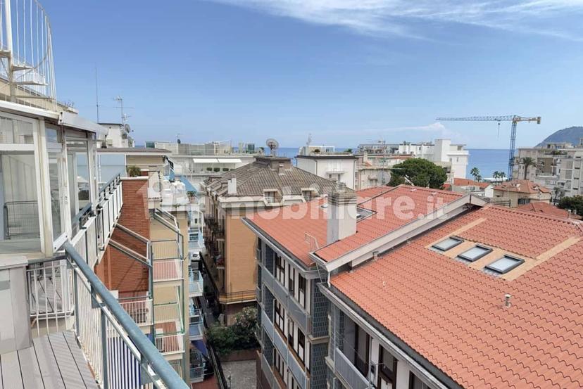 Trilocale corso Europa, Via Roma, Borgo Barusso, Alassio — foto 12 di 31