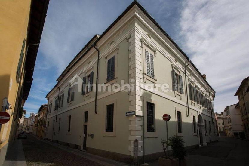 Trilocale via Ponte Furio, Centro Storico, Crema — foto 2 di 3