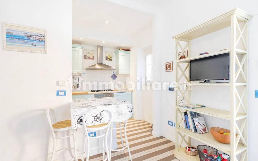 Trilocale vicolo Chiuso del Finollo, Centro, Levanto — foto 18 di 24