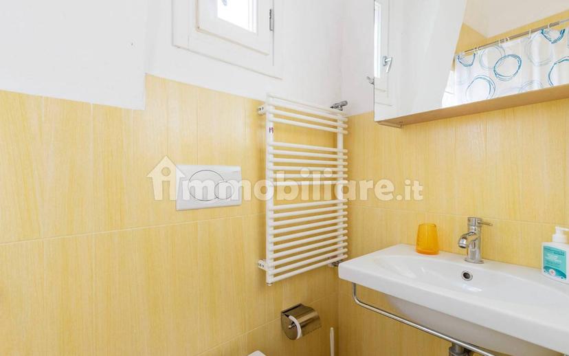 Trilocale vicolo Chiuso del Finollo, Centro, Levanto — foto 12 di 24